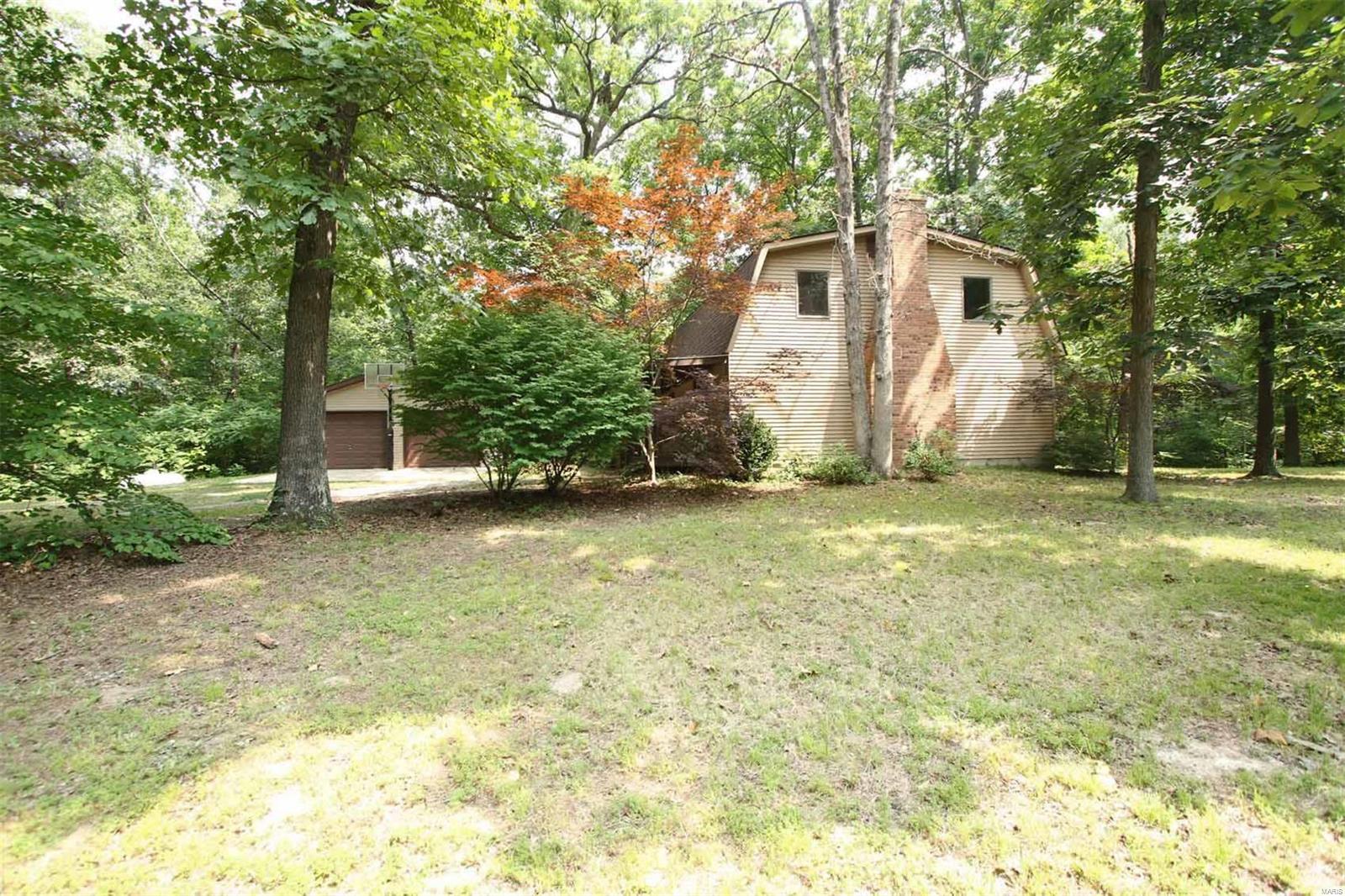 12827 Landolt Road Highland, IL 62249 - Photo 36 of 53