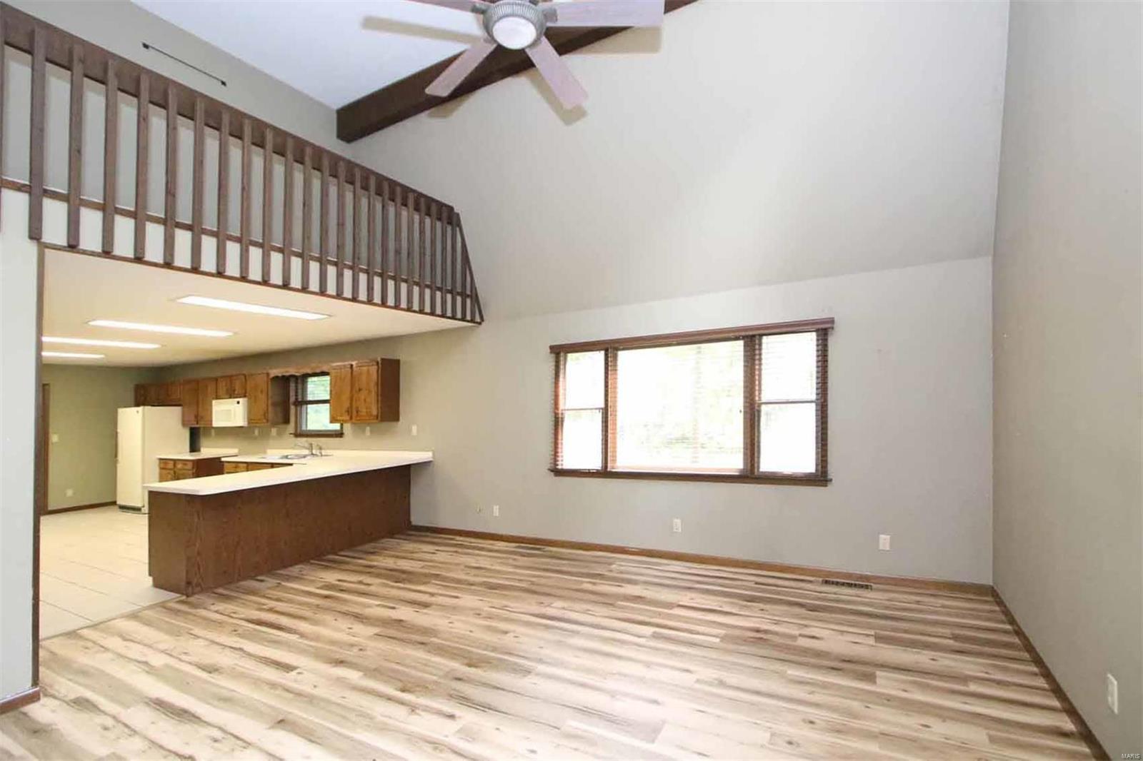 12827 Landolt Road Highland, IL 62249 - Photo 6 of 53
