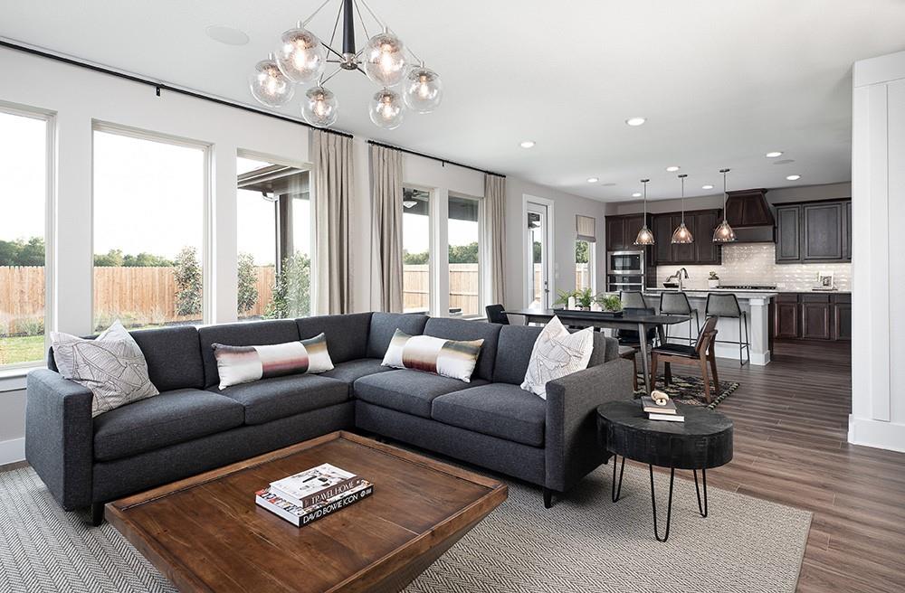 2216 Shady Elm Road Midlothian, TX 76065 - Photo 4 of 16 a living room with furniture and a large window