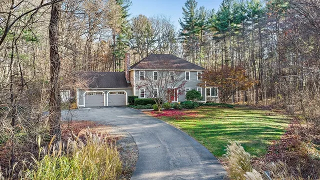 $725,000 | 166 Armsby Road, Sutton, MA 01590