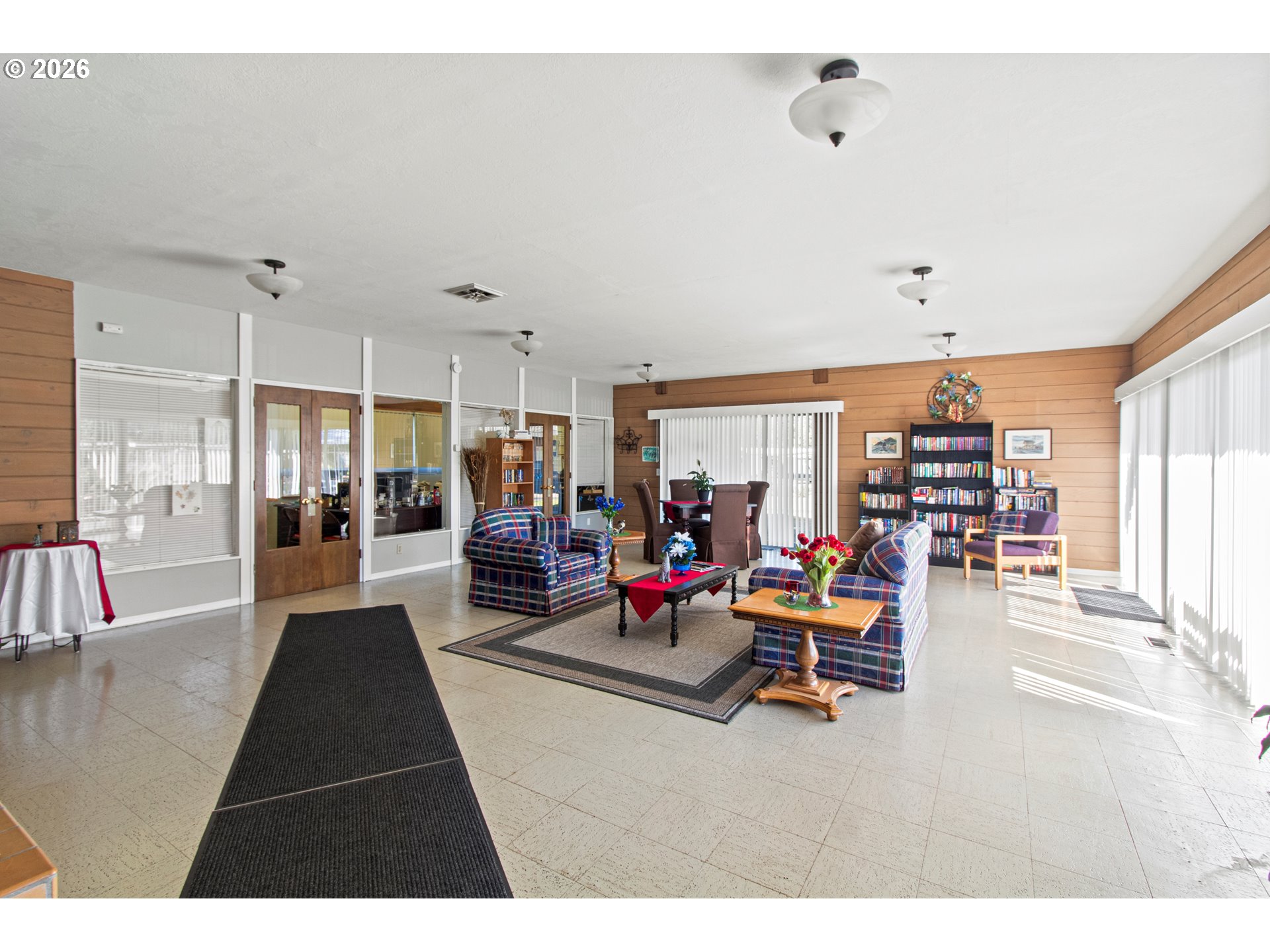 205 South 54th Street, Unit 10 Springfield, OR 97478 - Photo 34 of 42 Community Club House