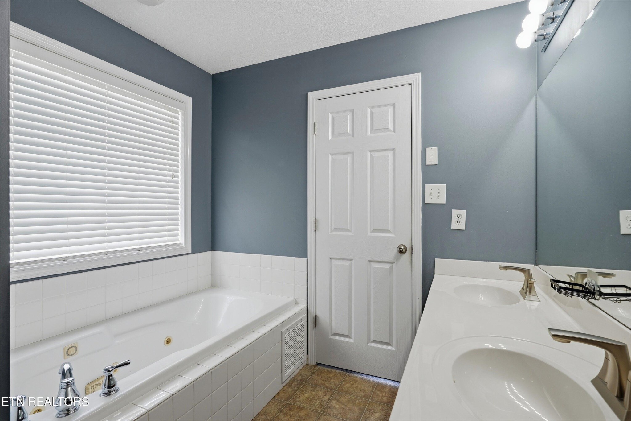 3330 Hunt Crest Road Knoxville, TN 37931 - Photo 17 of 29 Gallery Image 17