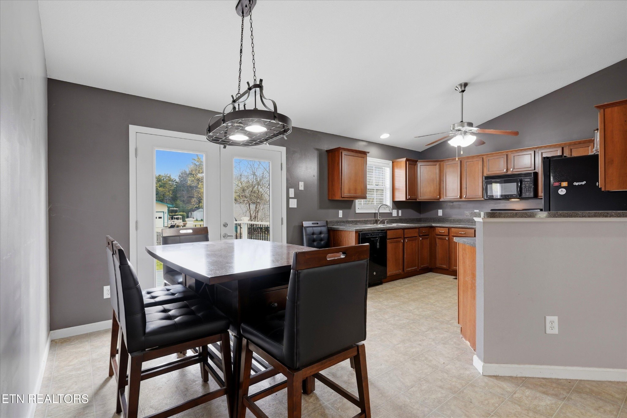 3330 Hunt Crest Road Knoxville, TN 37931 - Photo 9 of 29 Gallery Image 9