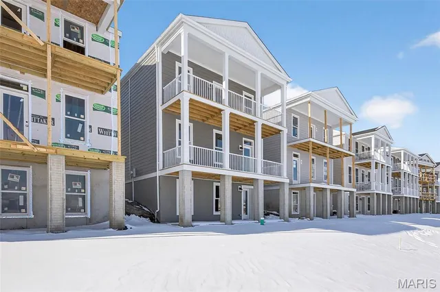 $462,990 | 238 Marais Temps Clair Drive, St. Charles, MO 63301