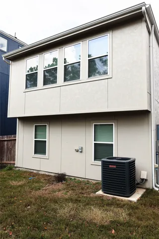 a house view with a outdoor space
