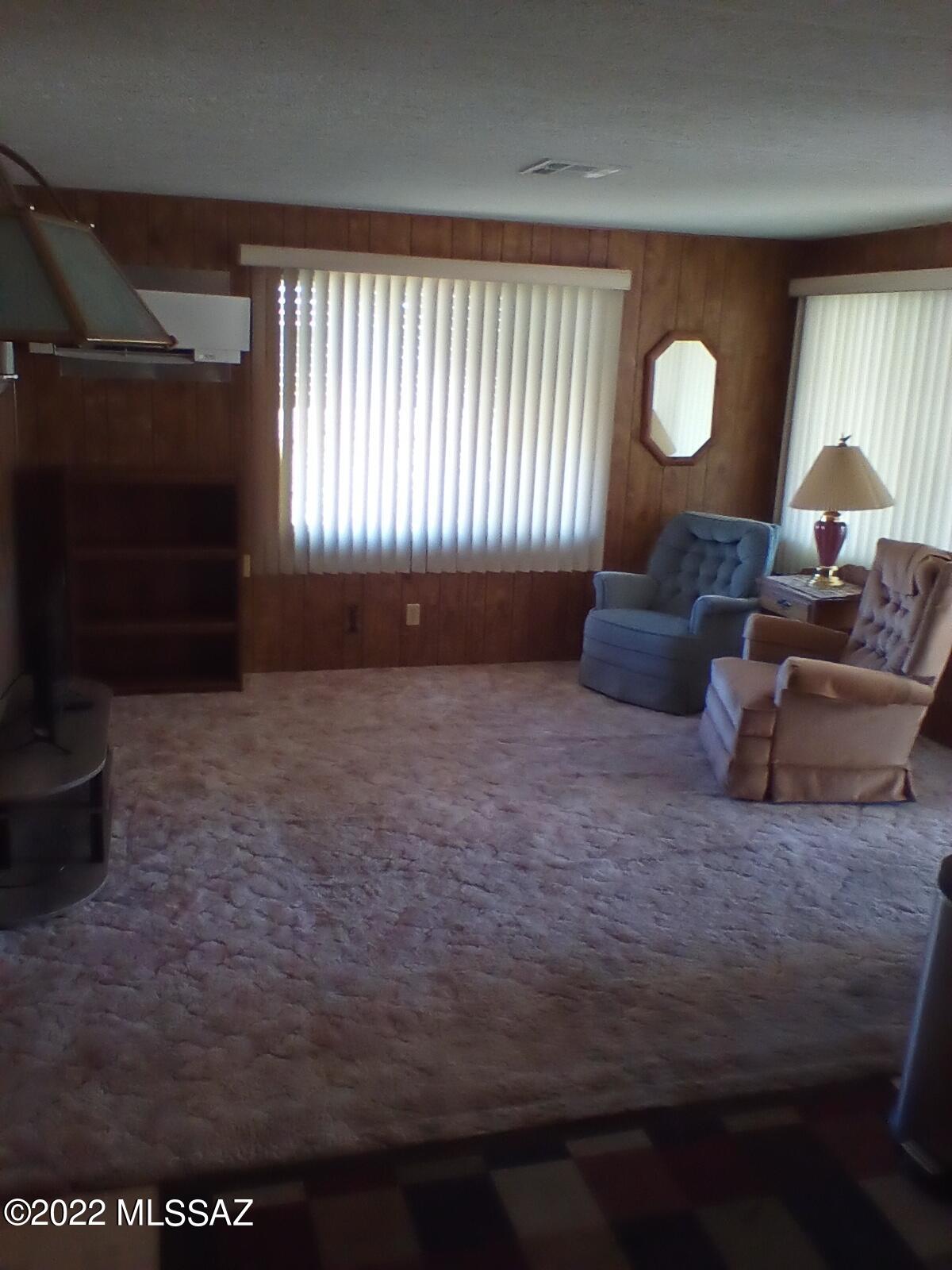5473 West Box R Street Tucson, AZ 85713 - Photo 5 of 21 Living room