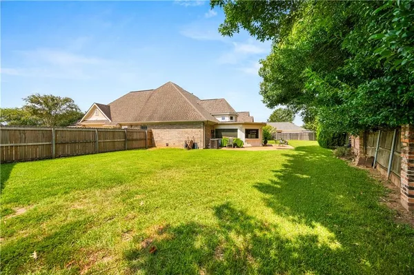 $459,900 | 6501 Tennyson Oaks Lane, Alexandria, LA 71301