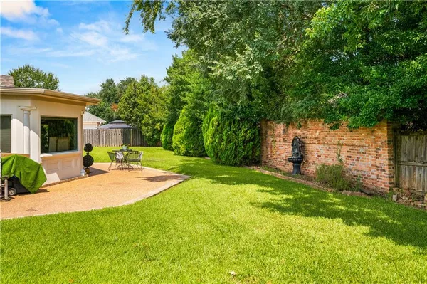 $459,900 | 6501 Tennyson Oaks Lane, Alexandria, LA 71301