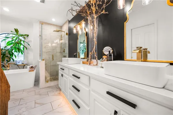 $459,900 | 6501 Tennyson Oaks Lane, Alexandria, LA 71301