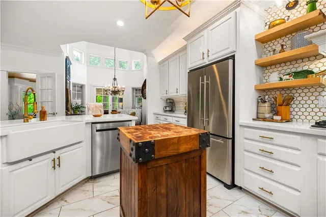 $479,900 | 6501 Tennyson Oaks Lane, Alexandria, LA 71301