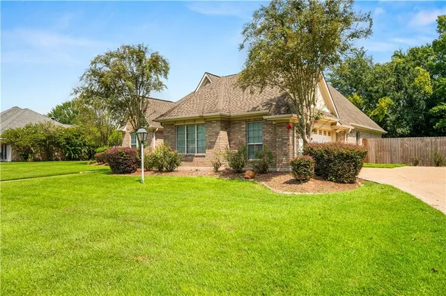 $479,900 | 6501 Tennyson Oaks Lane, Alexandria, LA 71301