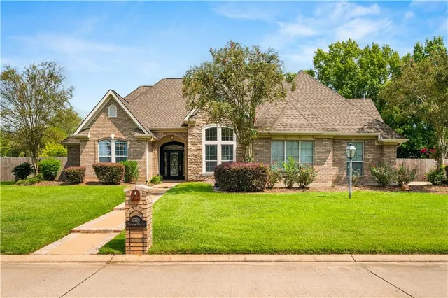 $479,900 | 6501 Tennyson Oaks Lane, Alexandria, LA 71301