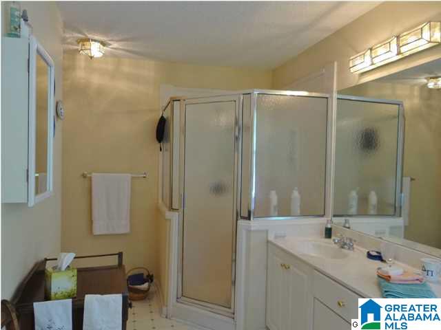 1014 Crest Road Leeds, AL 35094 - Photo 21 of 32