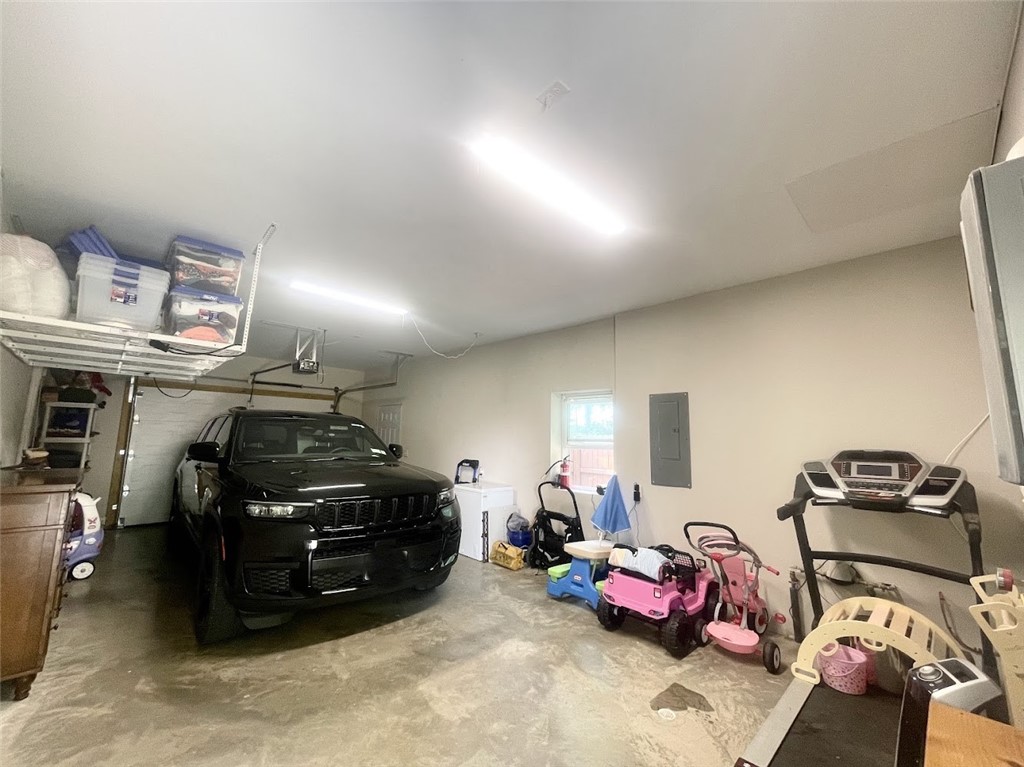 128 Prospect Street Auburn, NY 13021 - Photo 6 of 40