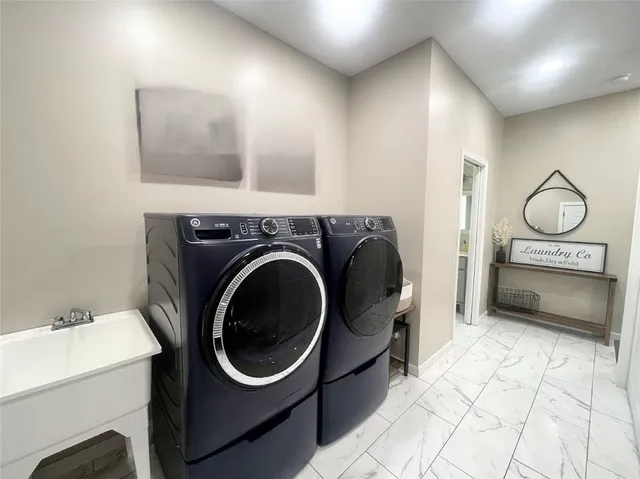 $268,500 | 128 Prospect Street, Auburn, NY 13021