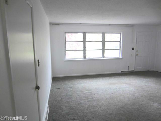 408 Rockspring Road High Point, NC 27262 - Photo 2 of 13 Living Room.