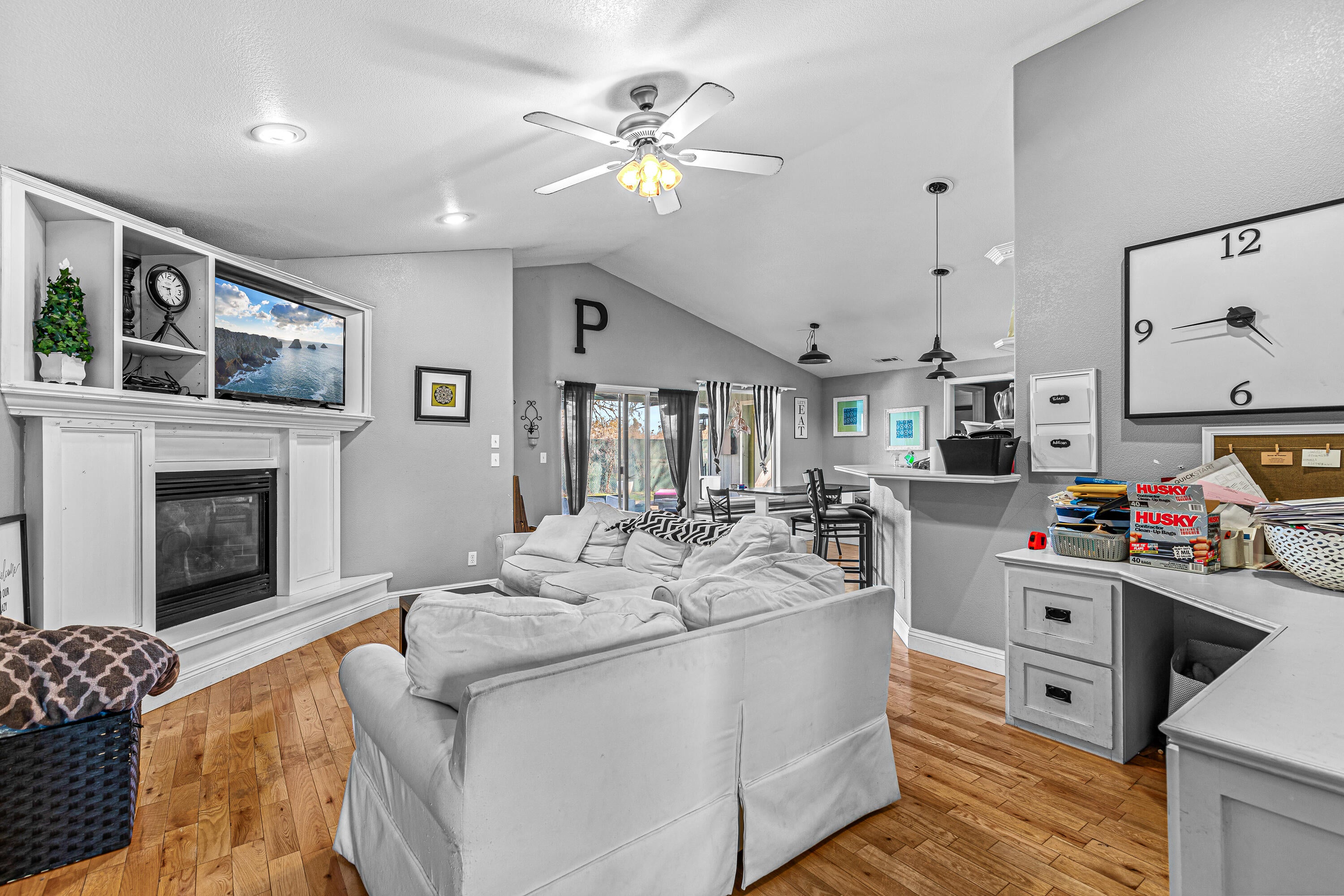2589 Rabun Way Central Point, OR 97502 - Photo 13 of 36 9R9A9753