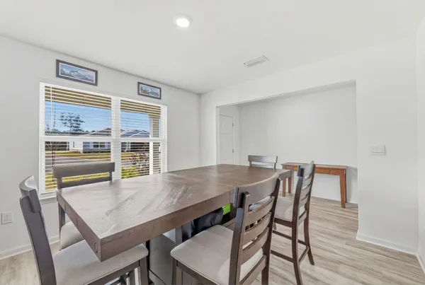 $2,700 | 25 Riverwalk Crossing, Freeport, FL 32439