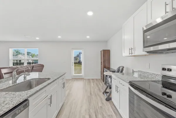 $2,700 | 25 Riverwalk Crossing, Freeport, FL 32439