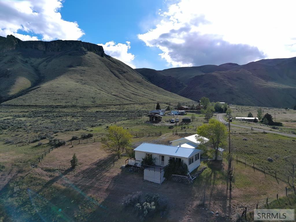 225 Pheasant Road Salmon, ID 83467 - Photo 3 of 60