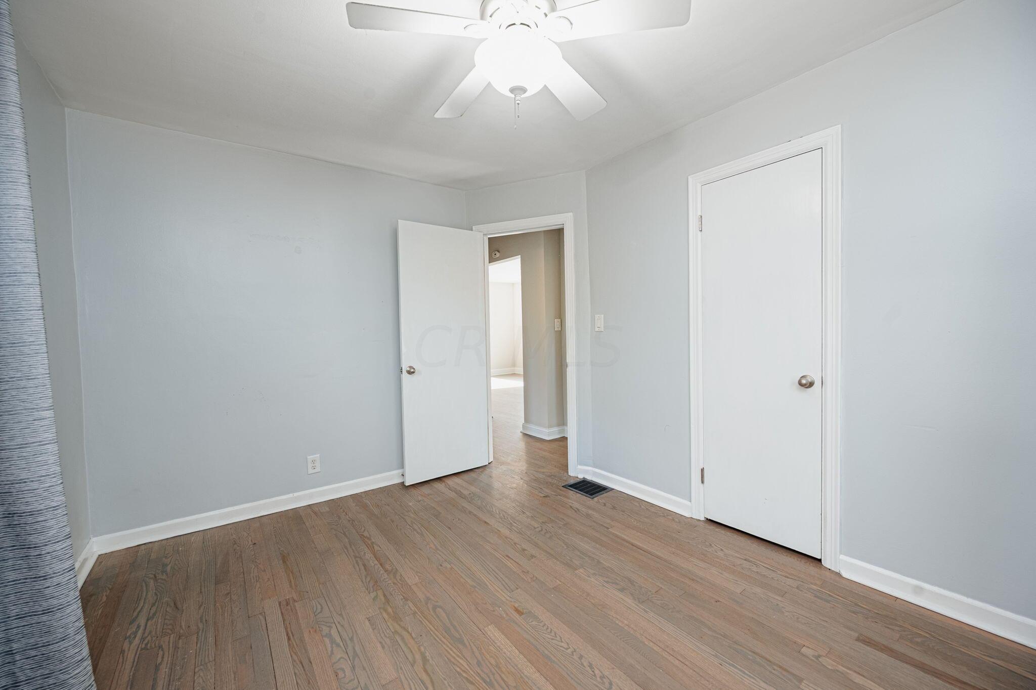 3259 Kenyon Road Columbus, OH 43221 - Photo 15 of 37 16-web-or-mls-3259 Kenyon Dr 016