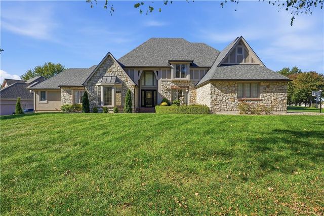 $740,000 | 4329 Southeast Furlong Drive, Lee's Summit, MO 64082