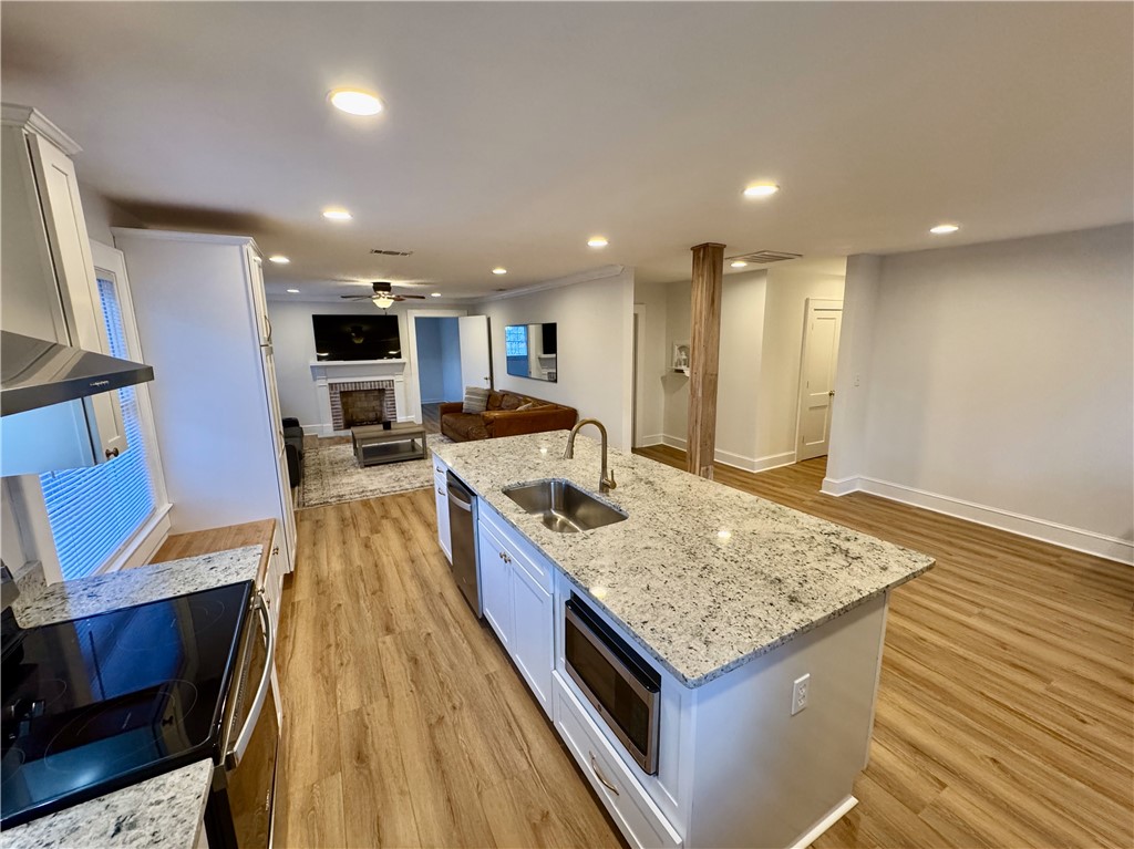 215 Whitehall Road Anderson, SC 29625 - Photo 3 of 20