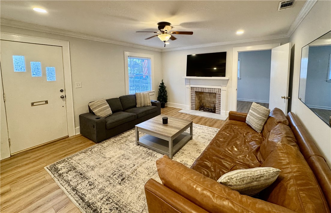 215 Whitehall Road Anderson, SC 29625 - Photo 7 of 20