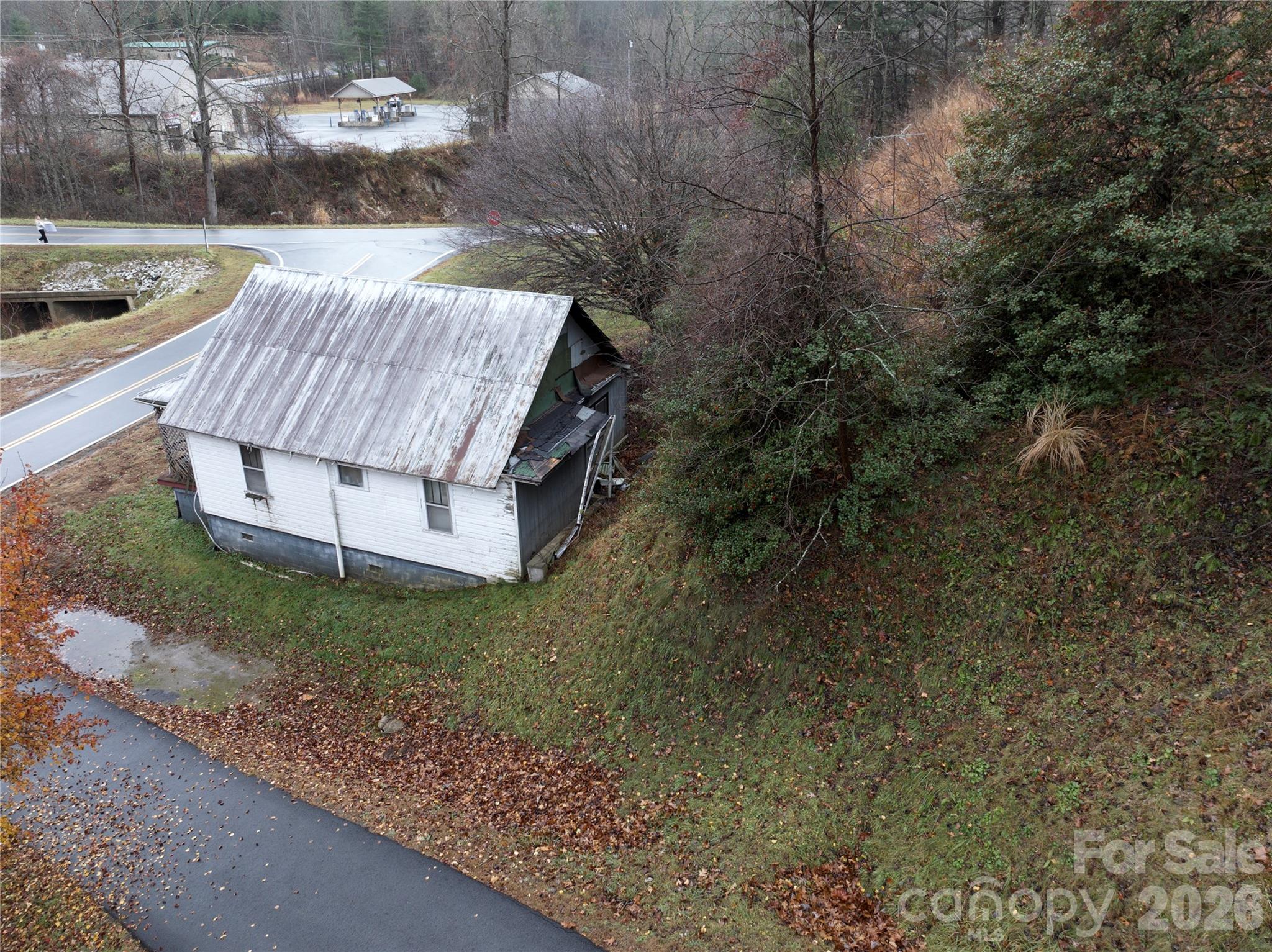 532 Pitman Road Bakersville, NC 28705 - Photo 11 of 11 Gallery Image 11