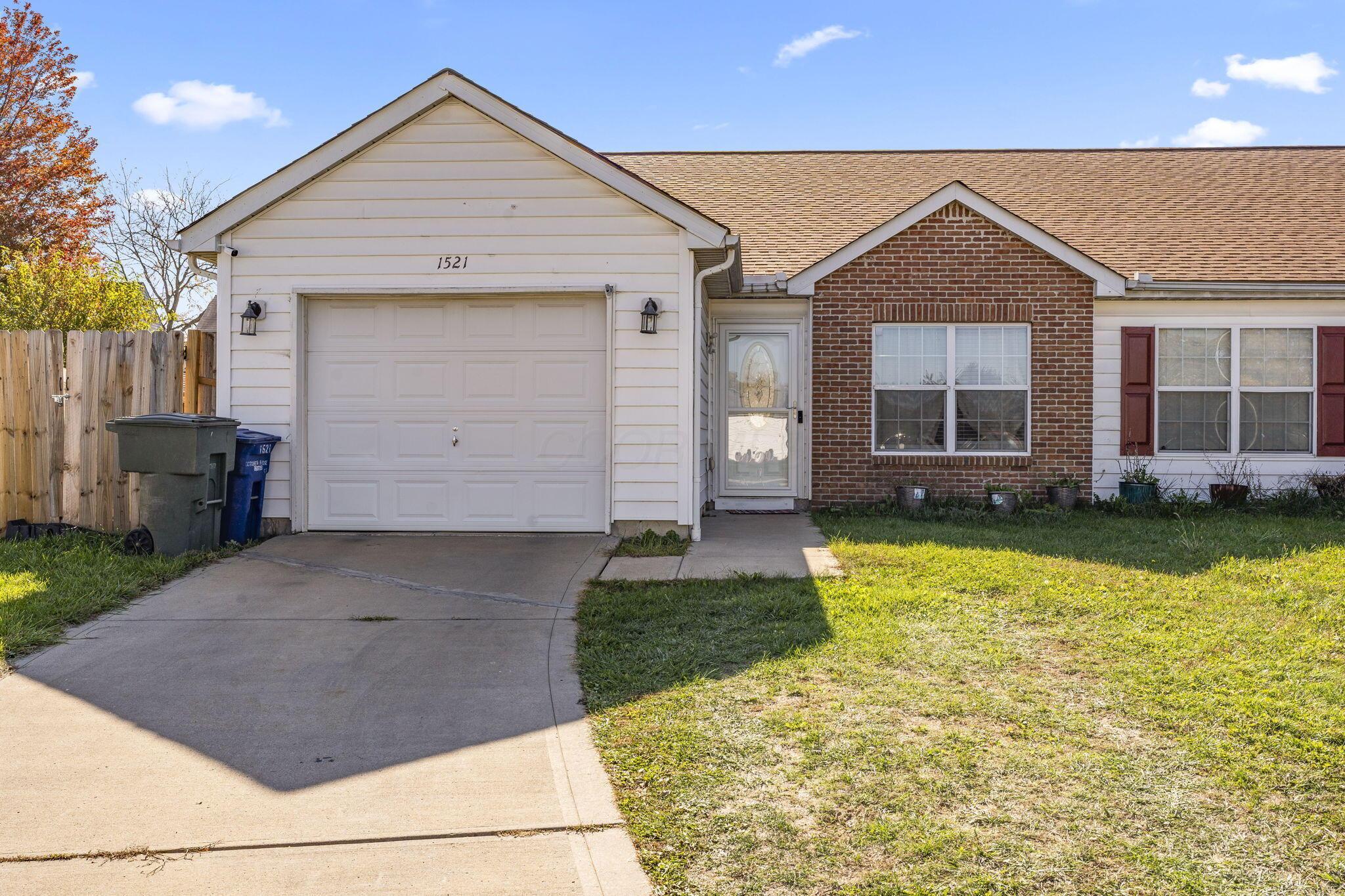 1521 October Ridge Court Columbus, OH 43223 - Photo 1 of 64 1-web-or-mls-DSC09766