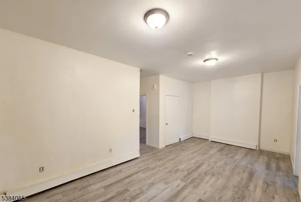 $2,000 | 20 North 7th Street, Unit 1, Paterson, NJ 07522