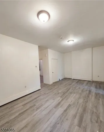 $2,000 | 20 North 7th Street, Unit 1, Paterson, NJ 07522