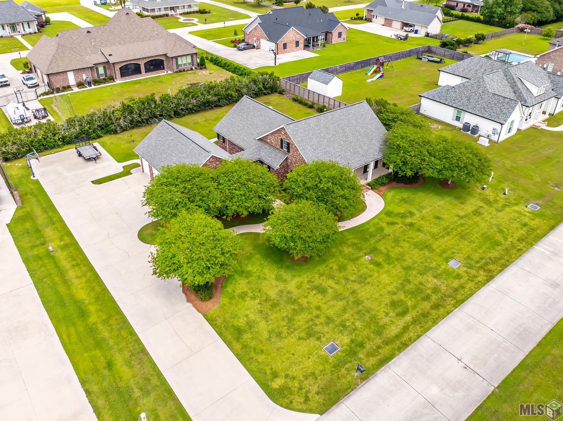 208 Rue De Levert Raceland, LA 70394 - Photo 10 of 29