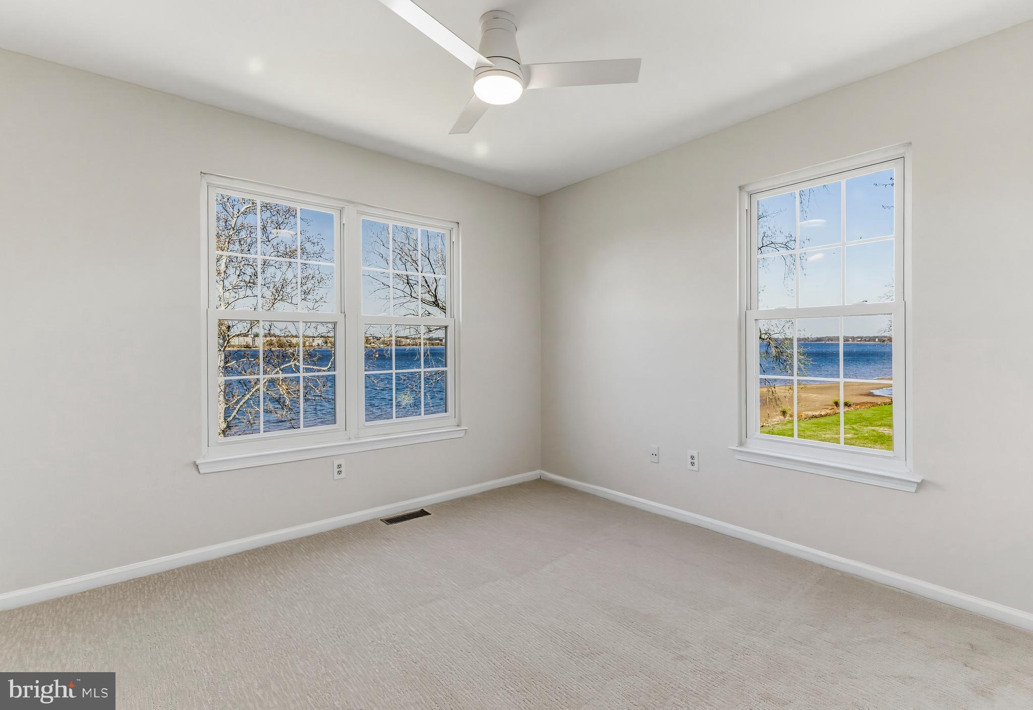 5210 Riverfront Drive Palmyra, NJ 08065 - Photo 23 of 37 Bedroom #3