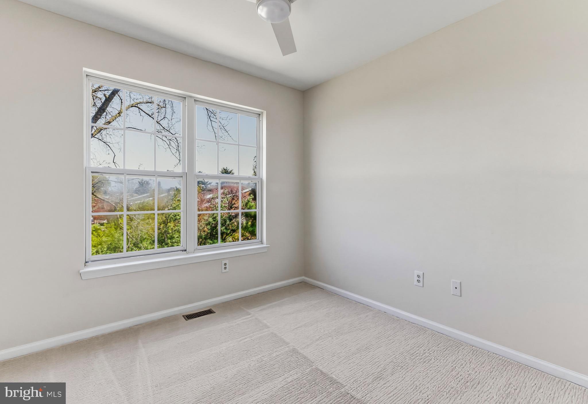 5210 Riverfront Drive Palmyra, NJ 08065 - Photo 26 of 37 Room #3