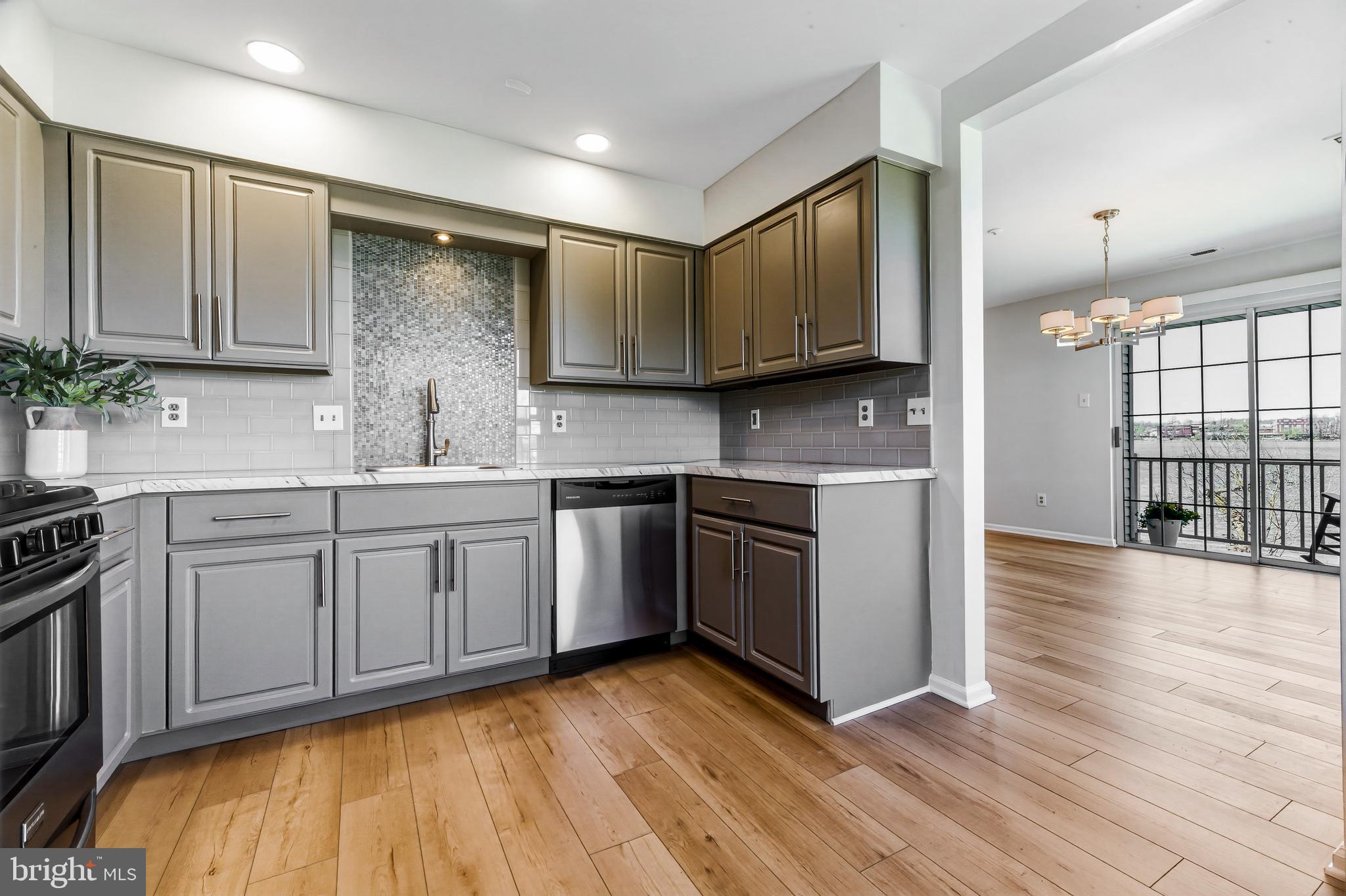 5210 Riverfront Drive Palmyra, NJ 08065 - Photo 4 of 37 Kitchen