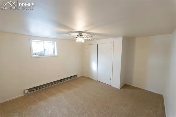 en view of an empty room
