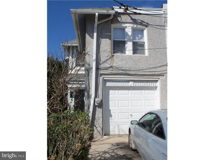 5442 Gainor Road Philadelphia, PA 19131 - Photo 14 of 14 Driveway