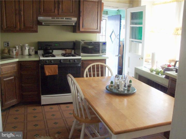 5442 Gainor Road Philadelphia, PA 19131 - Photo 7 of 14 Kitchen