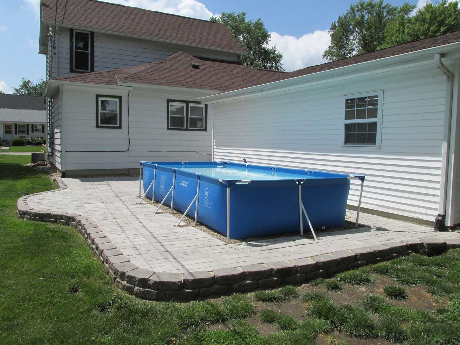 331 Monroe Street Huntington, IN 46750 - Photo 5 of 20