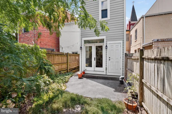 $4,995 | 1537 5th Street Northwest, Washington, DC 20001