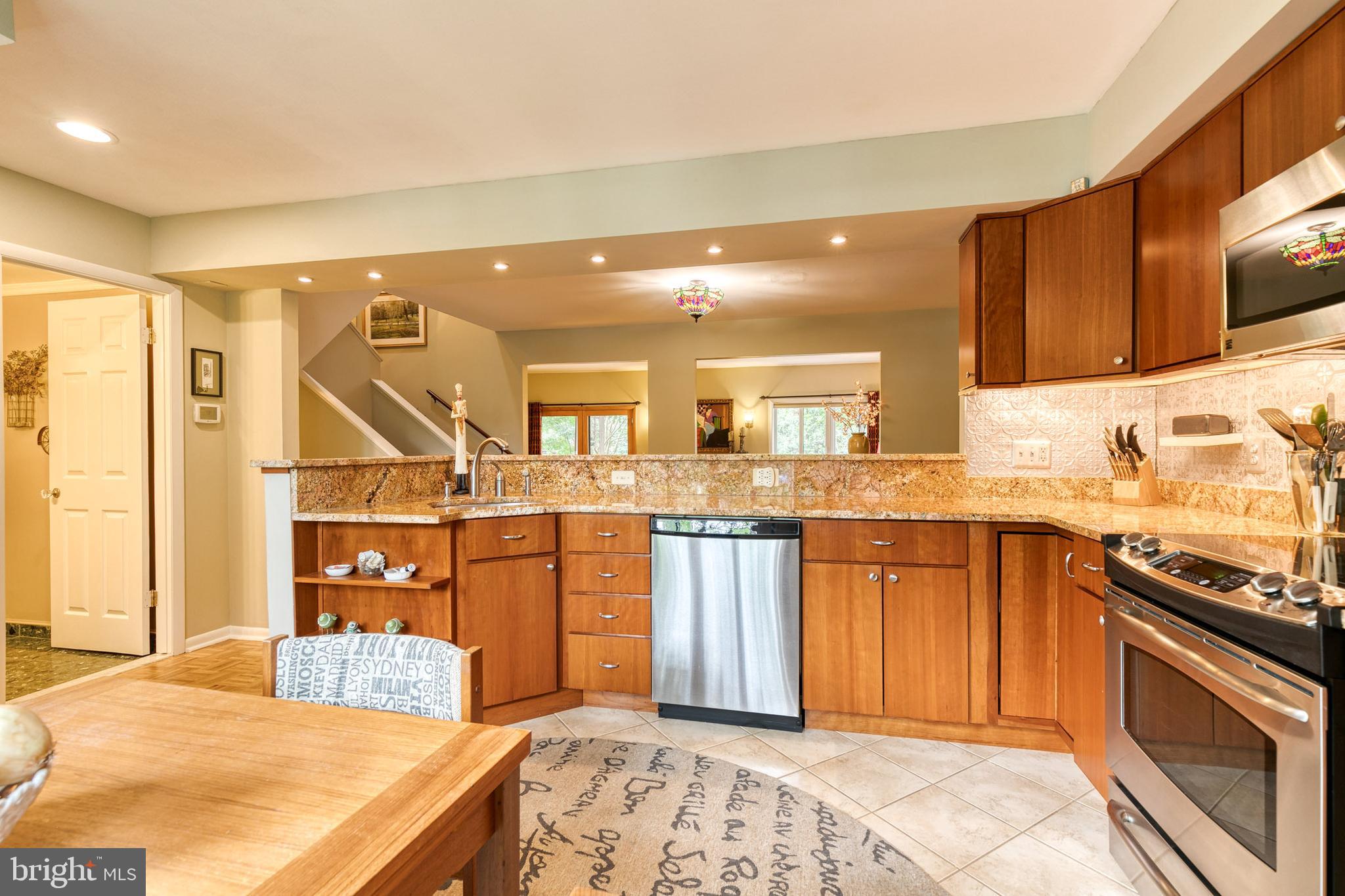 4336 Roland Springs Drive Baltimore, MD 21210 - Photo 4 of 24