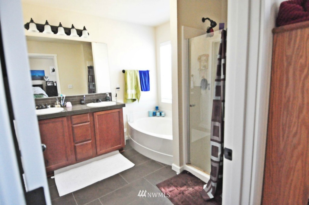 509 Graham Avenue Northeast Renton, WA 98059 - Photo 7 of 15 Gallery Image 7