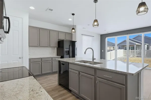 $464,000 | 10562 Yosemite Street, Commerce City, CO 80640