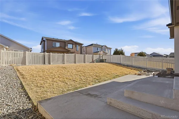 $464,000 | 10562 Yosemite Street, Commerce City, CO 80640