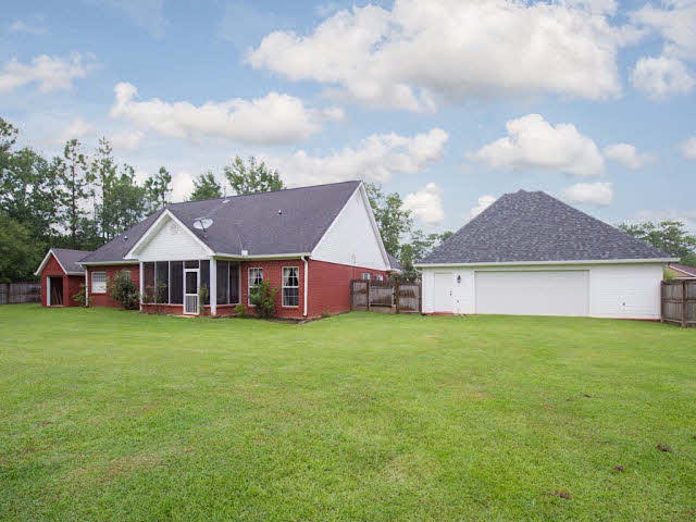 8393 Heron Drive Foley, AL 36535 - Photo 20 of 26 Backyard View