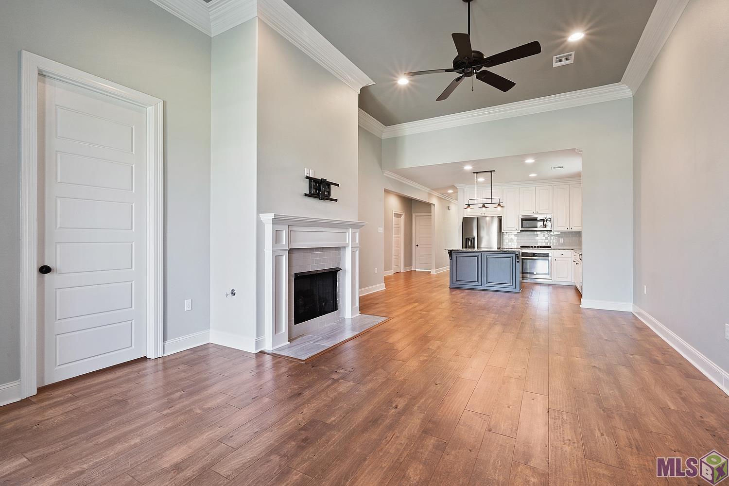 2618 Cresthaven Avenue Baton Rouge, LA 70810 - Photo 2 of 8
