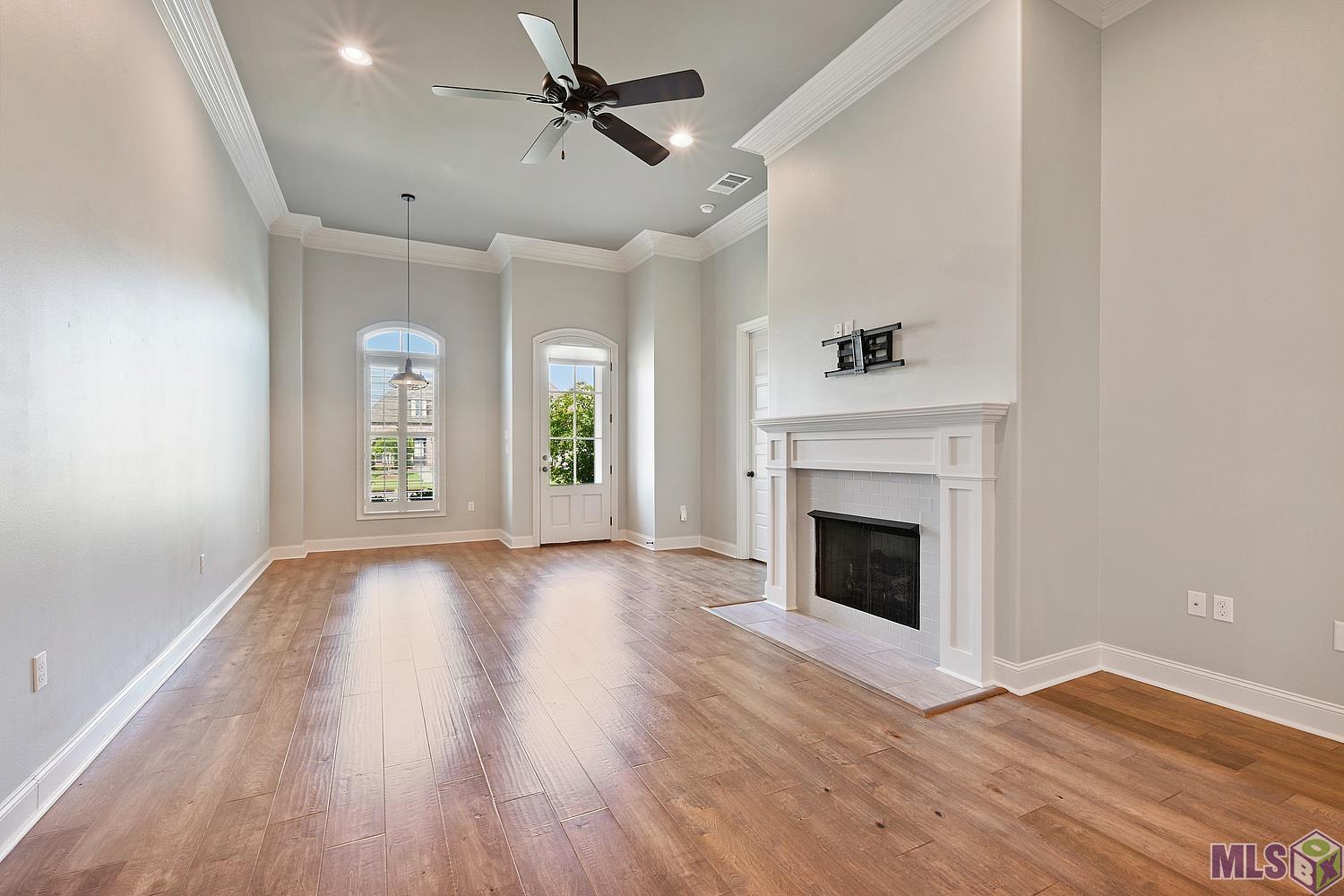 2618 Cresthaven Avenue Baton Rouge, LA 70810 - Photo 3 of 8