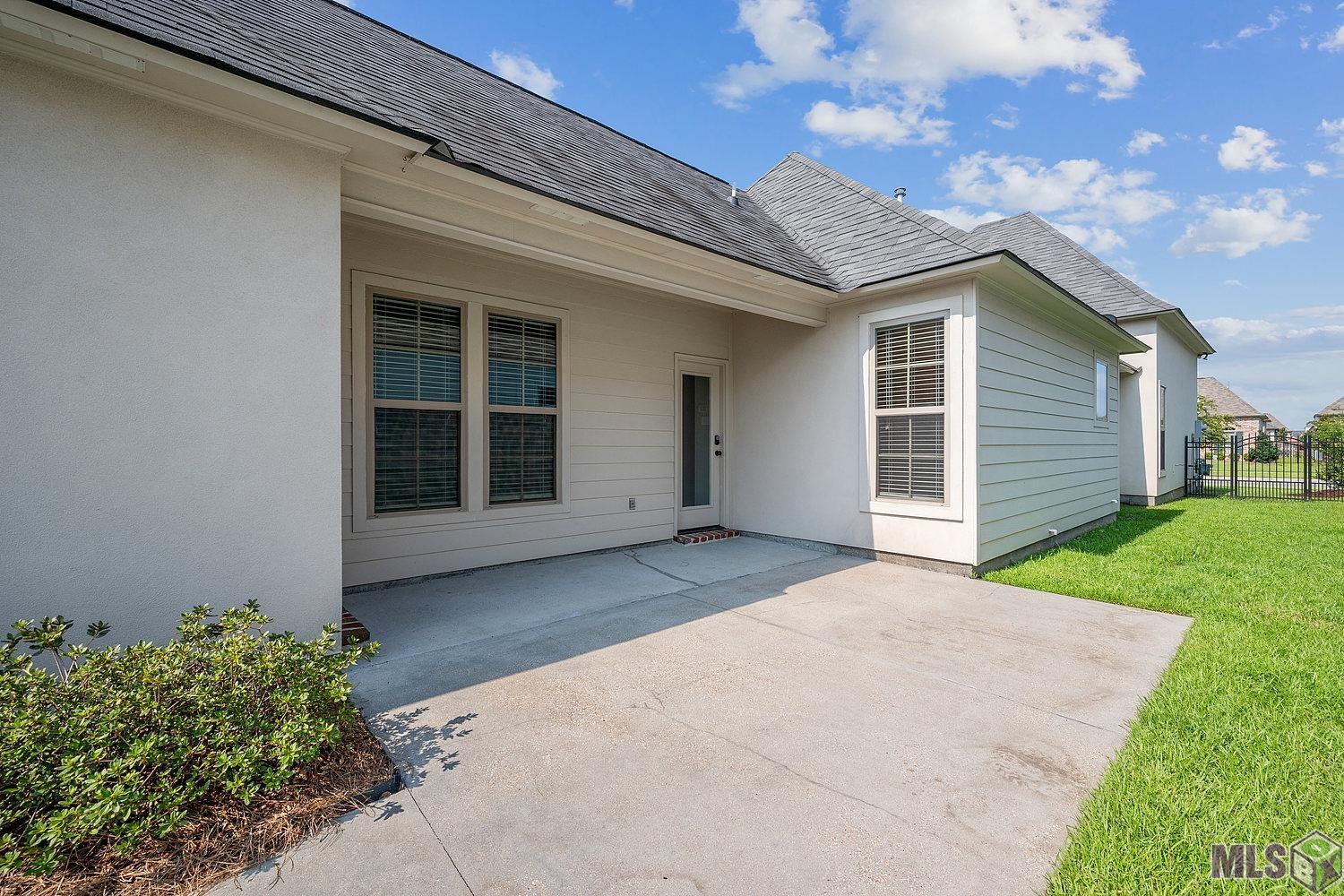 2618 Cresthaven Avenue Baton Rouge, LA 70810 - Photo 5 of 8