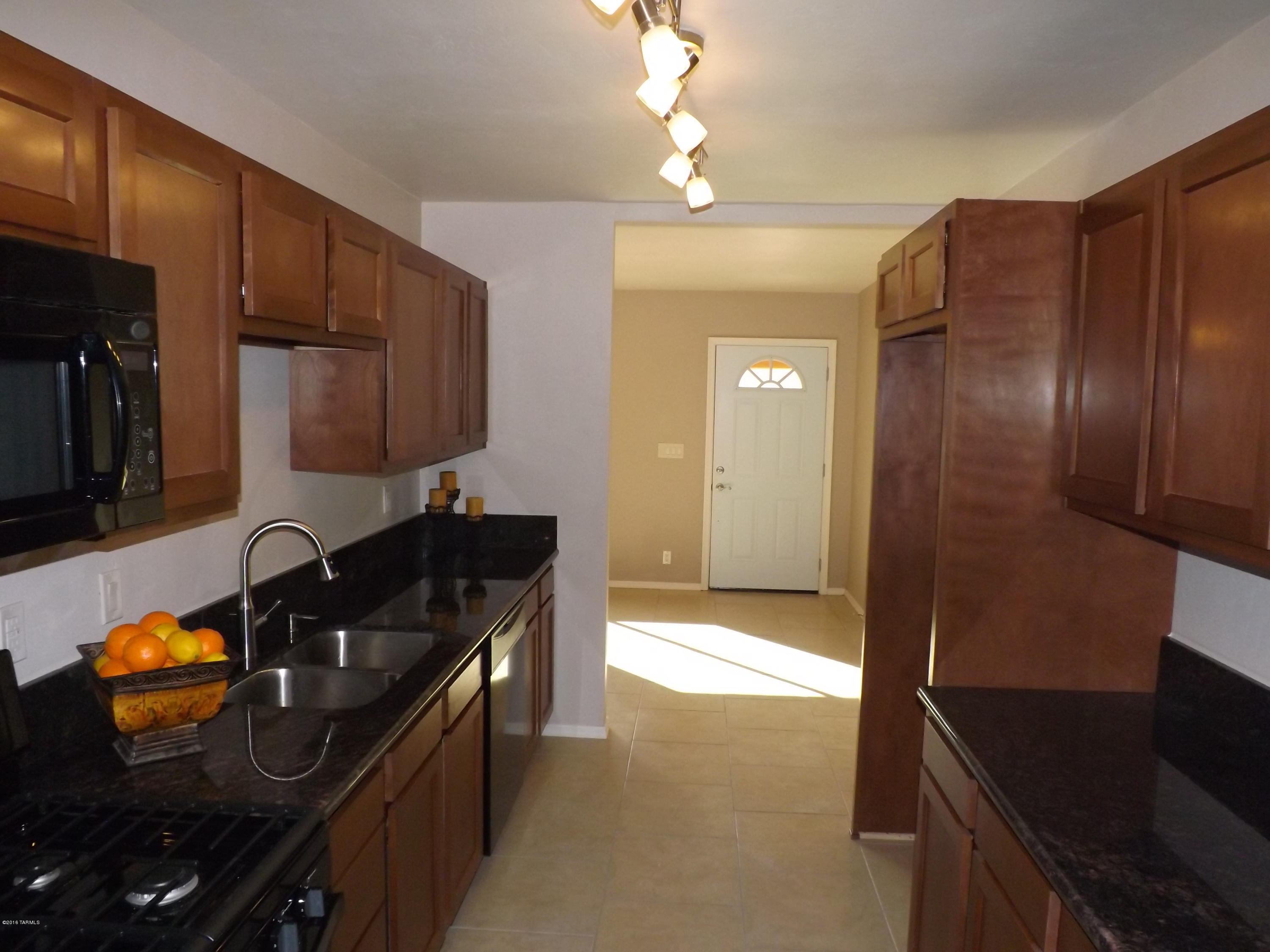 2235 South Miramonte Stravenue Tucson, AZ 85713 - Photo 10 of 34